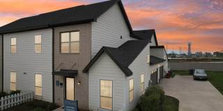 Townhomes at Princeton Meadows Gallery 28