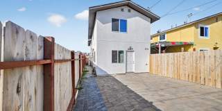 Charming 4BR Duplex in San Diego Gallery 5