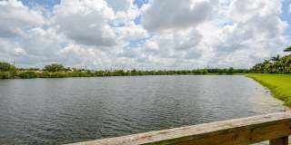 Lakeside Village Townhouse 2 Bedroom  2.5 Bath Available for Short-Term Rental Gallery 14