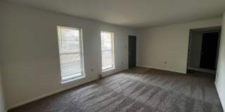 3 Bedroom/1.5 bathroom Duplex Gallery 40