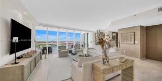 100 South Pointe Drive Gallery 10