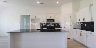 Stunning New Construction Simmons Home - 5 Bed 3 Bath - Move In Ready! Gallery 11