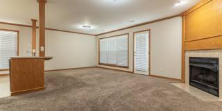 4 BR/2.5 BA Duplex in East Fayetteville Gallery 3