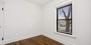 2207 W School Street Gallery 15