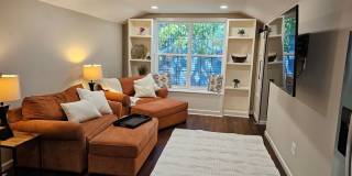 Charming 1BR Apartment in Columbia Gallery 1