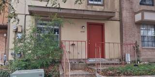 Spacious Townhome! Gallery 1