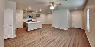 Luxury 3 Bedroom 2 Bathroom Townhome in Piedmont Schools- Neighborhood Park Gallery 1