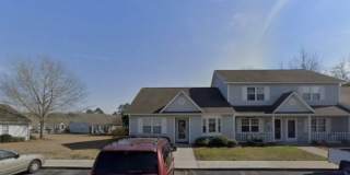 204 Courtyard W Gallery 1