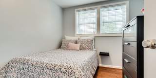 6241 ABBOTTSBURY Row Gallery 42