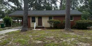 Spacious 3BR/1BA Valdosta Home with Carport Near VSU & Schools! Gallery 1