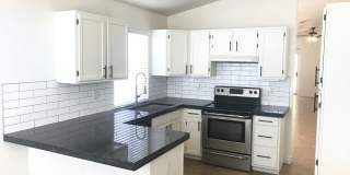 3 bed 2 bath home with Newer Tile and Shower. Gallery 1
