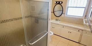 305 W Walnut Avenue Gallery 5