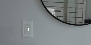 Charming studio ADU with private yard in White Center Gallery 12