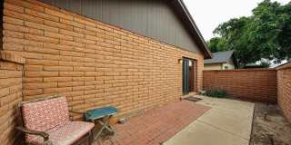 102 W Concorda Drive Gallery 21