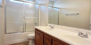 Spacious 4 Bed Home with Loft & 3-Car Garage Gallery 13
