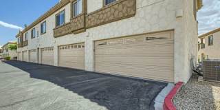 AMAZING COMPLETELY REMODELED CONDO IN NW Gallery 32