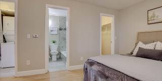 2-Story Condo, Wood Flrs Wood FP Gallery 11