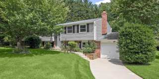 5435 THE BRIDLE Path Gallery 1