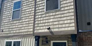 Beautiful 3-Story Townhome with 2 Car Gargage Gallery 1