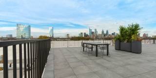 Graduate Pointe Gallery 121