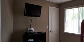 Long Term & Short Terms Options Furnished Pool Home!!! Gallery 18