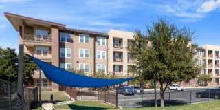 The Vance at Huebner Oaks Gallery 31