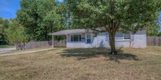 Refurbished - 3 bdrm 1 bath Gallery 1
