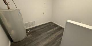 1102 Jackson Street Gallery 17