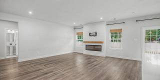 Stunning 2023-4 Bedroom plus guest room Home in Bulls Run! Gallery 5