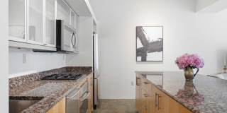 1313 Washington Street Gallery 10
