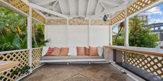 2400 Delmar Place Gallery 8