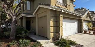 3 Bed/2.5 Bath End Unit Townhome in Chateau Village 3 Bed/2.5 Bath End Unit Townhome in Chateau Village Gallery 1