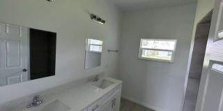 1701 NE 44th Terrace Gallery 12