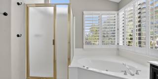4302 E MOSSMAN Road Gallery 40