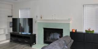 Contemporary duplex with first floor primary Gallery 6