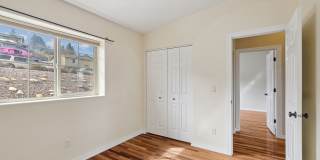 Spacious Sun-filled 3 bed 2.5 Bath Townhouse Gallery 25