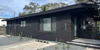 6101 NE Miami Ct Gallery 1