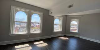 306 W Franklin Gallery 17