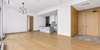 255 Hennepin Avenue Gallery 10