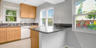 2340 FAIRVIEW Terrace Gallery 6