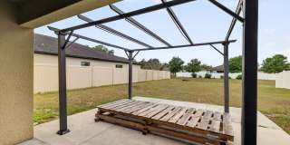 Available June 15th! 3BR Home in Tavares with Huge Backyard Gallery 23