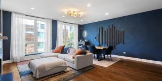 2749 N Lakewood Ave Gallery 1