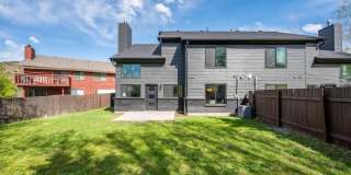 Designer Prospector Townhome Gallery 27