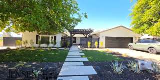 4 Bedroom Home in Bloomington-Pets Negotiables Gallery 1