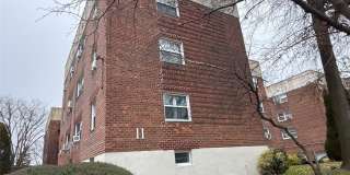 11 Schenck Avenue Gallery 1