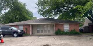 ADORABLE 2 BEDROOM 1 BATHROOM DUPLEX Gallery 1