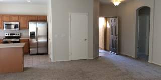 Nice 3 bedroom 2 bath home in Maricopa! Gallery 12