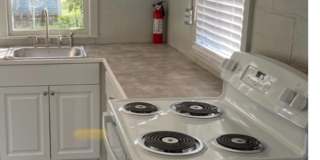 246 Ne Trinity Pl Gallery 1