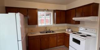 2 Bedroom, 1 Bath Duplex – $1095/Month Gallery 1