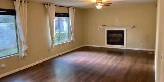Beautifully Updated 4/2.5 near Woodward Park Gallery 11